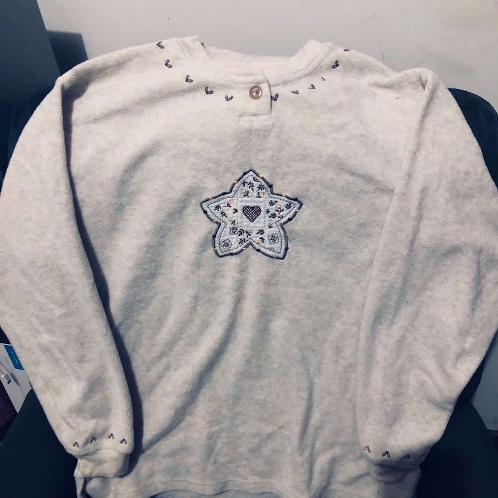 Women’s sweater